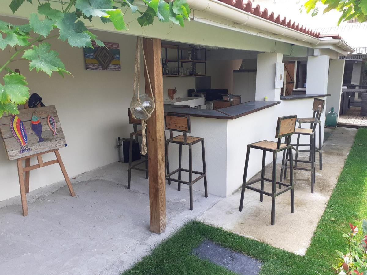 Bed and Breakfast Chez Jeanfi Fronsac  Экстерьер фото