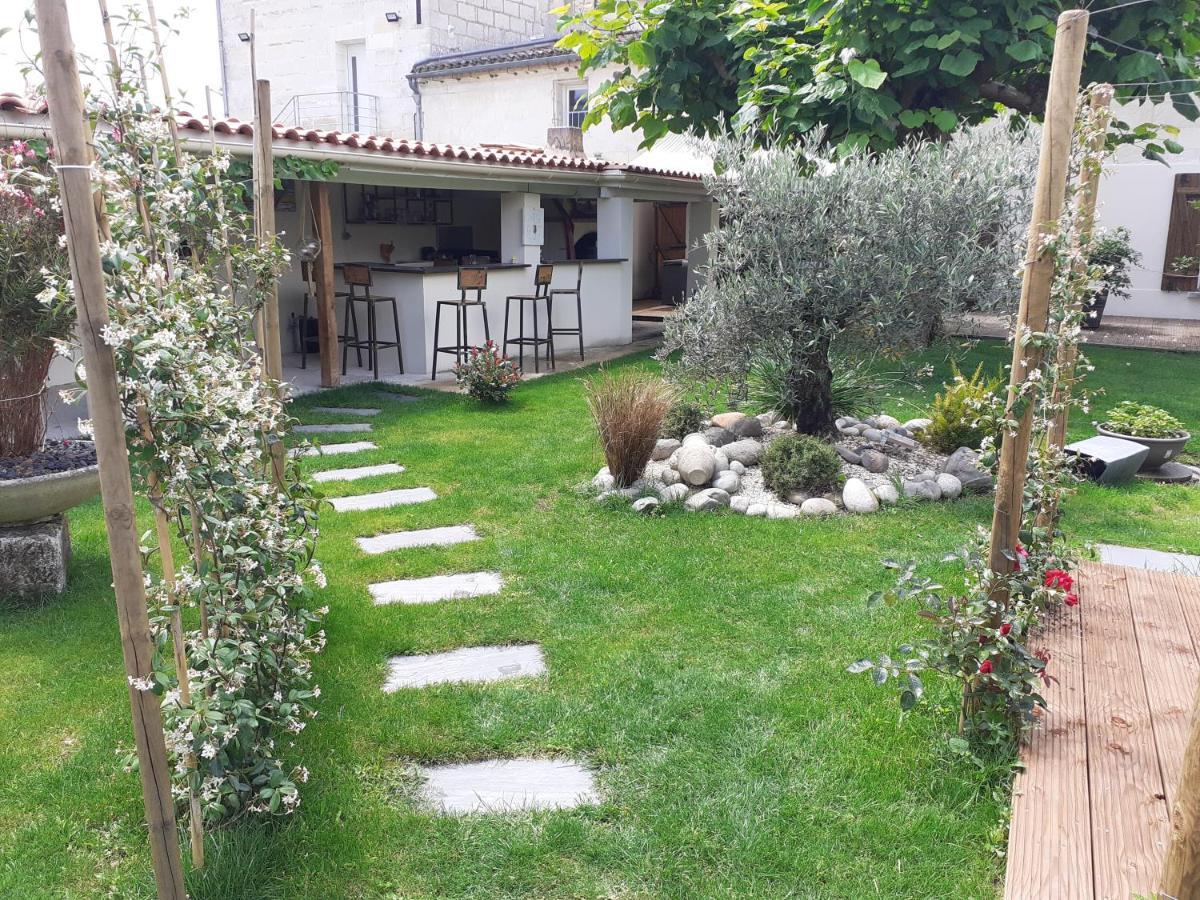 Bed and Breakfast Chez Jeanfi Fronsac  Экстерьер фото