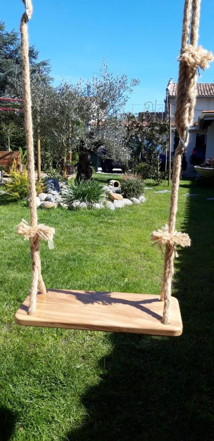 Bed and Breakfast Chez Jeanfi Fronsac  Экстерьер фото
