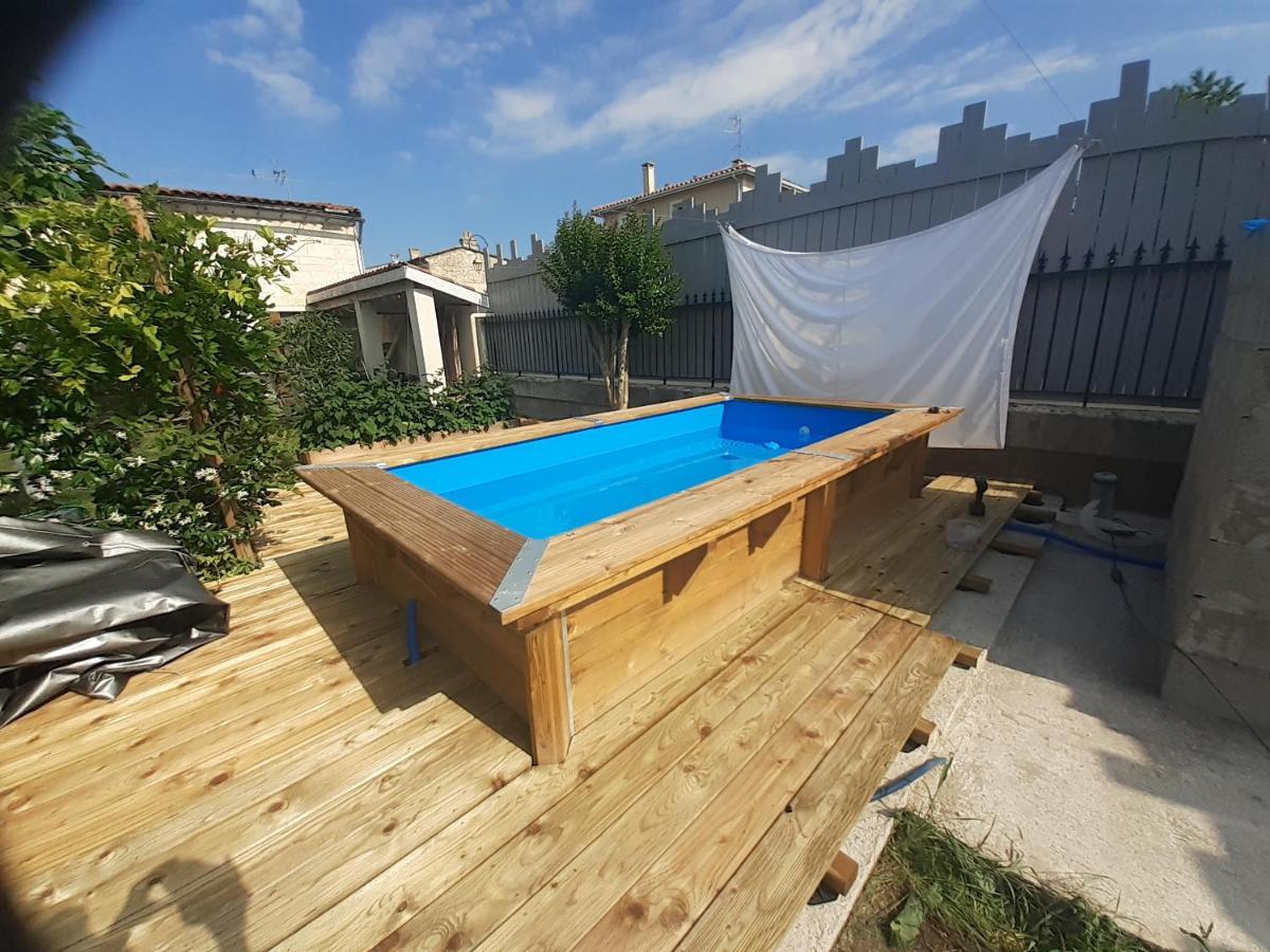 Bed and Breakfast Chez Jeanfi Fronsac  Экстерьер фото