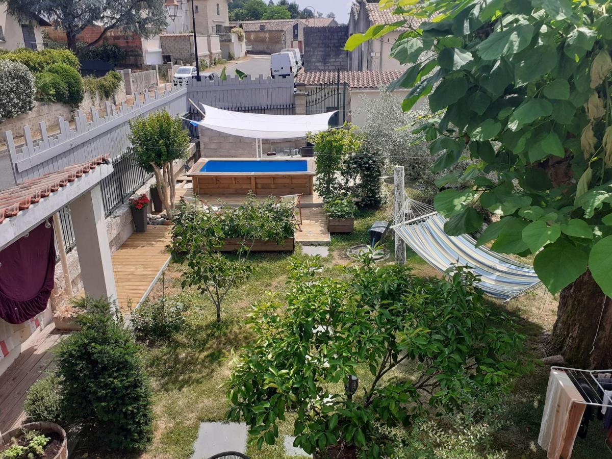 Bed and Breakfast Chez Jeanfi Fronsac  Экстерьер фото