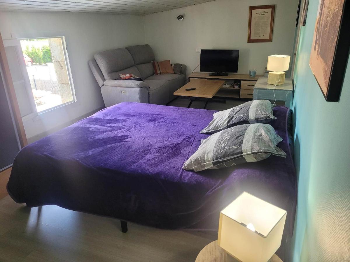 Bed and Breakfast Chez Jeanfi Fronsac  Экстерьер фото