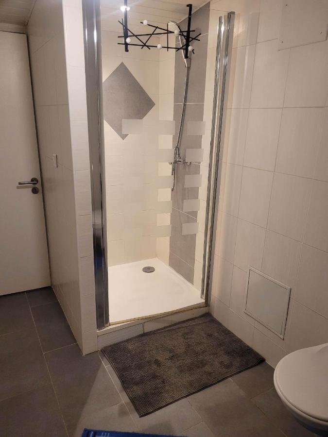 Bed and Breakfast Chez Jeanfi Fronsac  Экстерьер фото